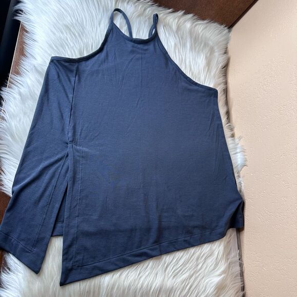 Athleta Explore Tank in Granite Size Medium - Picture 12 of 16